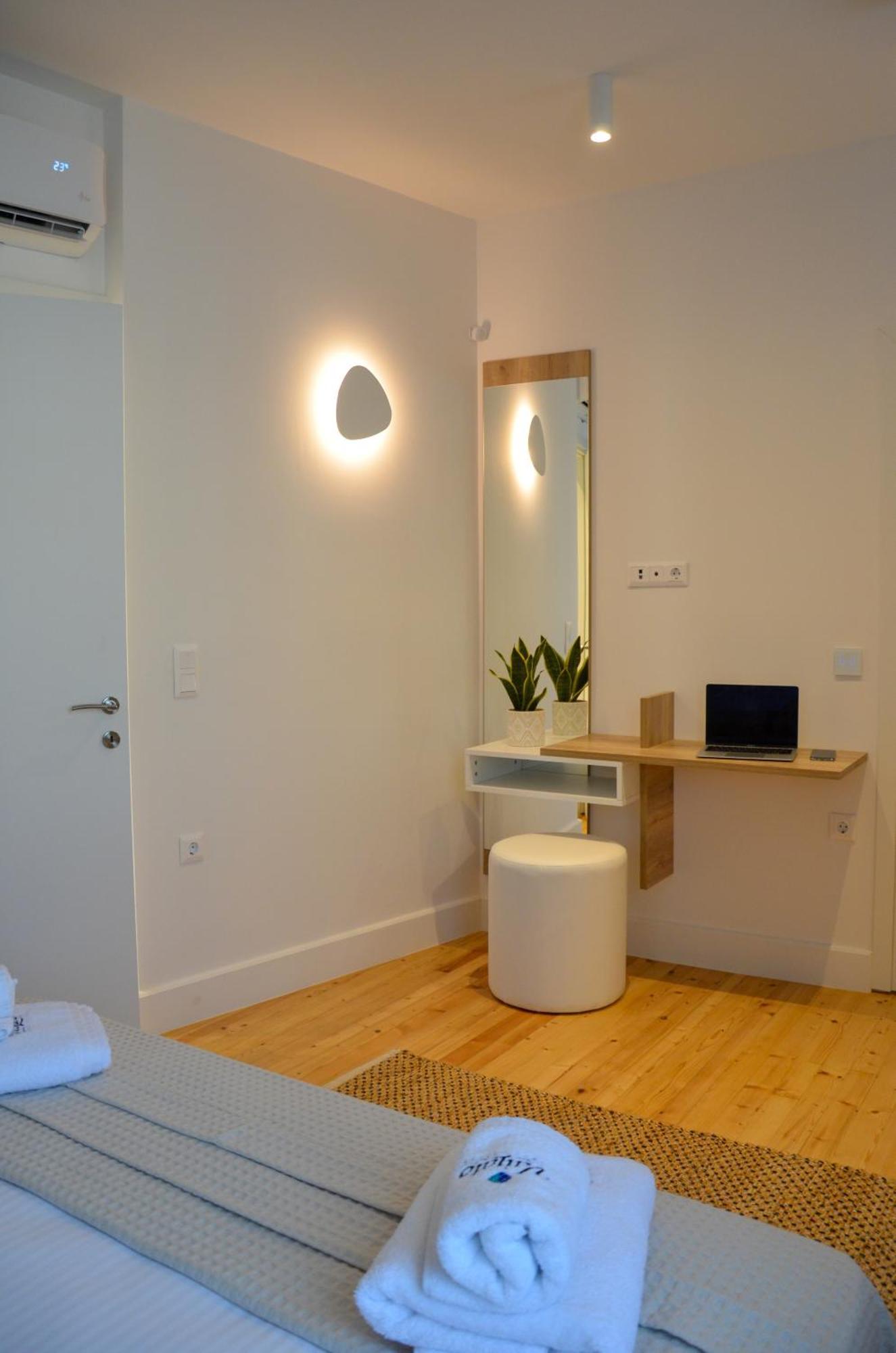 Vailato Swan White Suite Corfu  Bagian luar foto
