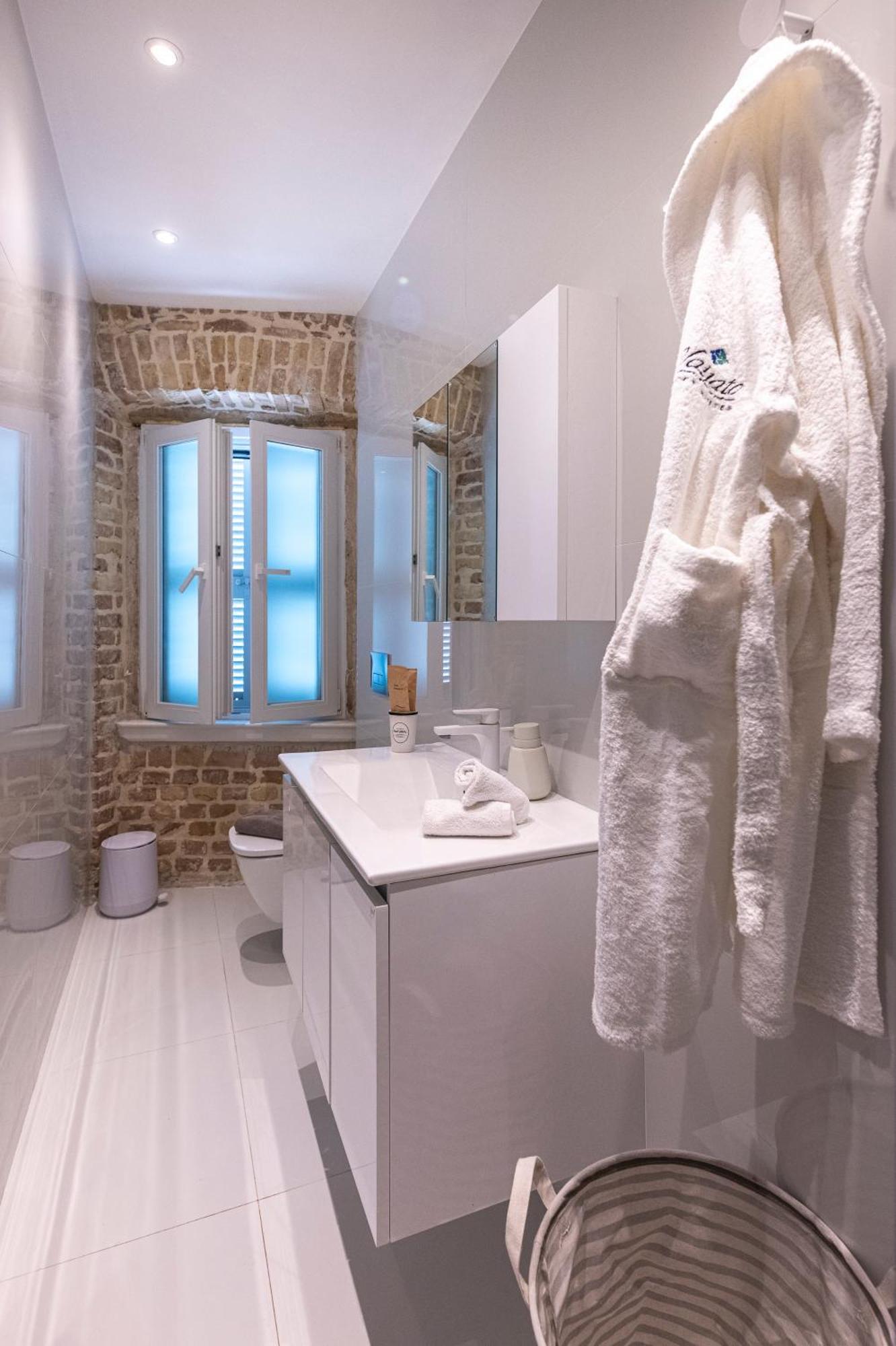 Vailato Swan White Suite Corfu  Bagian luar foto